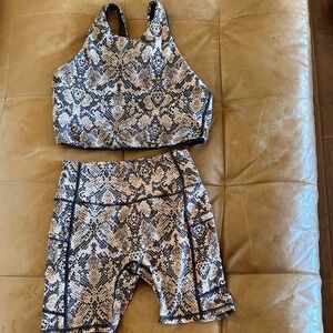 Snake Print Women's Activewear Set